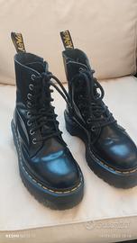 Dr.Martens