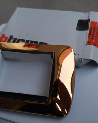 Placca Serie living - mod. L4803OR Oro