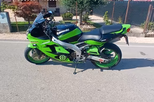 Kawasaki ninja zx6r