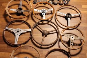 Volanti, pusanti clacson auto d'epoca Fiat