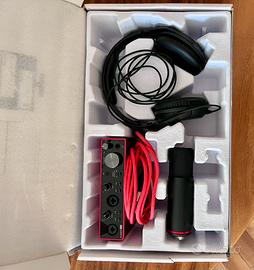FocusRite Scarlett 2i2 studio
