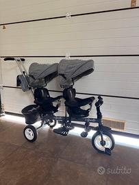 Passeggino triciclo gemellare