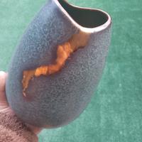 Vaso in ceramica. Inserti oro. Germany. 