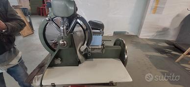 Affettatrice a Volano