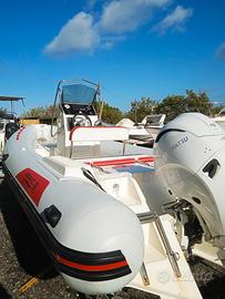 Arkos 19 Tohatsu MFS 115 e Rimorchio - CVT Nautica