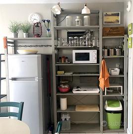 Composizione di scaffali Ivar Ikea