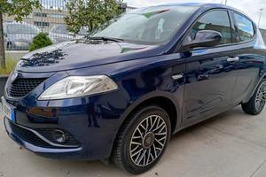 LANCIA Ypsilon 1.2 69 CV 5 porte GPL Ecochic Gold