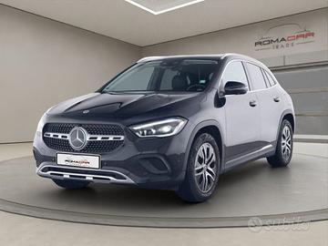 MERCEDES-BENZ GLA 220 d 4Matic Sport TETTO PANOR