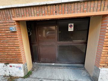 garage diverse metrature + 1 posto moto
