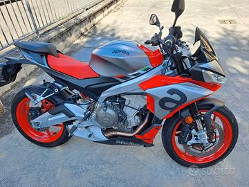 Aprilia tuono 660 2021 cambio elettronico