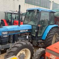 Trattore New Holland 7840