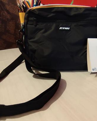 Borsa nera nuova con cartellino 