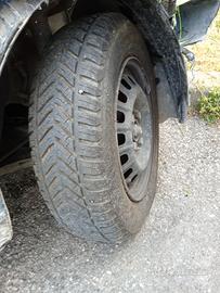 fiat uno Fire ! GOMME