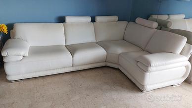 Divano in pelle Chateau d'Ax 