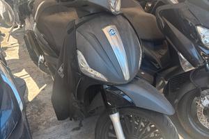 Piaggio Beverly 300 2015 UN 1 ANNO DI GARANZIA INC