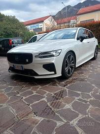 Volvo V60 T8