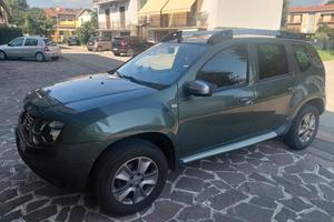 Dacia Duster 4x4  Diesel  con gancio  di traino