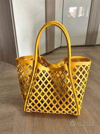 Borsa Gialla traforata - Camomilla Italia