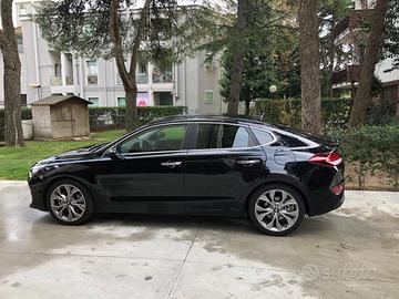 Hyundai i30  FASTBACK