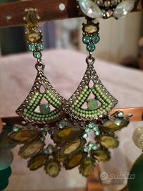 orecchini pendenti verdi cristallo