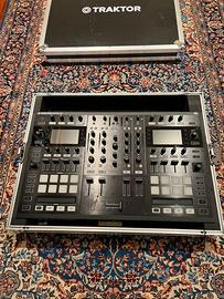 Console Traktor S8 + Flight Case