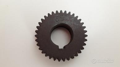 INGRANAGGIO RUOTA DENTATA TORNIO 35 DENTI