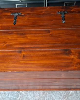 Cassapanca in legno massello