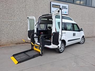 Fiat Doblò TRASPORTO DISABILI Tetto alto