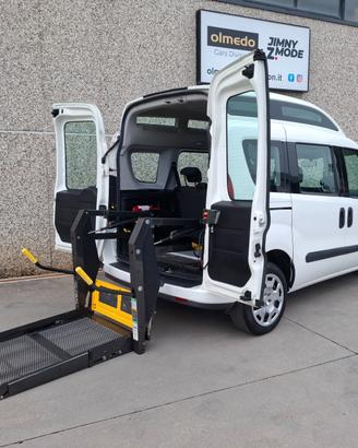 Fiat Doblò TRASPORTO DISABILI Tetto alto