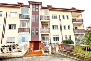 4 LOCALI A LAMEZIA TERME