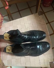 Stivaletti con tacco basso