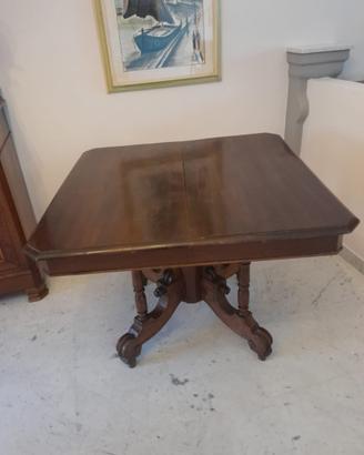 Tavolo d’epoca
