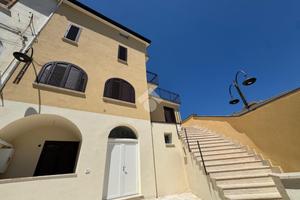 CASA SEMINDIPENDENTE A SAN CIPRIANO PICENTINO