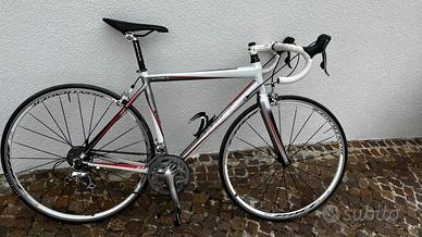 Bici da corsa trek