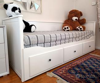 Divano letto singolo+matrimoniale. Nuovo mai usato