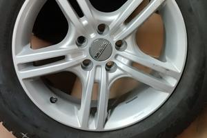 Quattro cerchi + Gomma invernale pari al nuvo