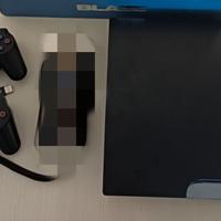 PS3 con 2 Joypad e circa 28 giochi