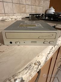 Masterizzatore BTC 16x10x40 usato