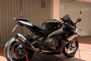 Aprilia RS660 scarico completo, pedane, piastra
