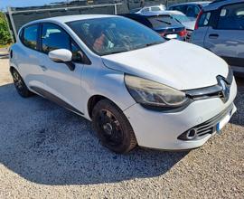 Renault Clio 1.2 benzina/GPL 73cv 2015 incidentata