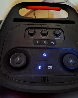 JBL 710