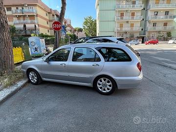 AUTO -  LANCIA LYBRA