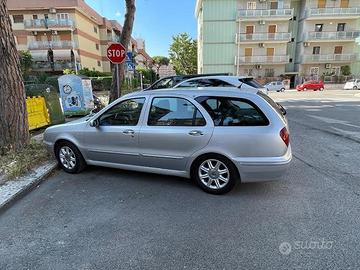 AUTO -  LANCIA LYBRA