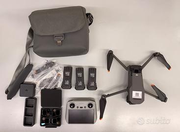 DJI Mavic 3 Pro Fly More Combo (con DJI RC)