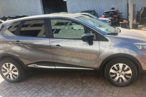 Renault Captur dCi 8V 90 CV EDC Sport Edition