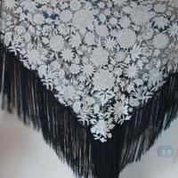 Grande scialle in seta in stile mantón di Manila