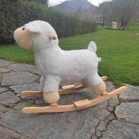 Pecora a dondolo (cavallo a dondolo)