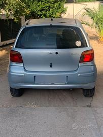 Toyota Yaris 1.000  16V 5P benzina