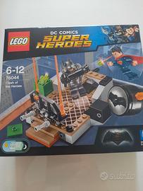 Lego 76044 scontro fra eroi