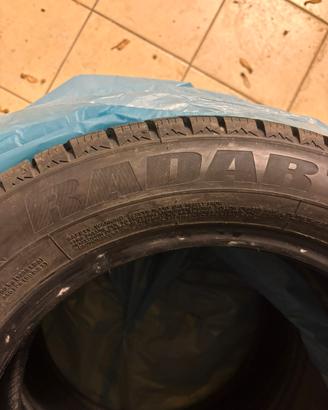 Pneumatici invernali 185/60/R15 88T